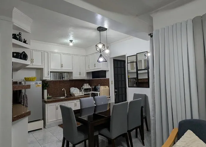 Emiliez Place